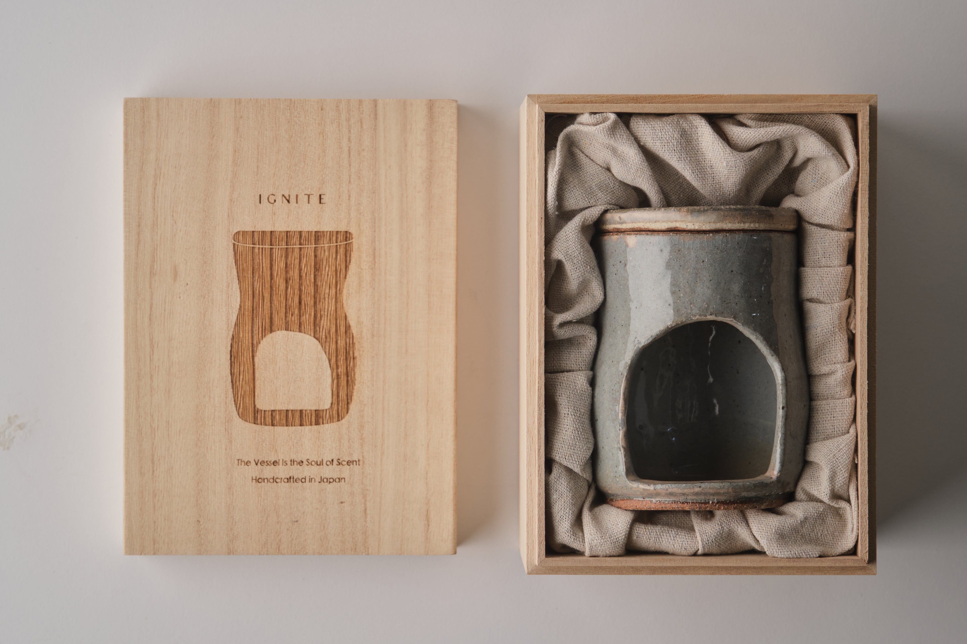 Japan Handbuilt Shigaraki Handcrafted Oil Burner