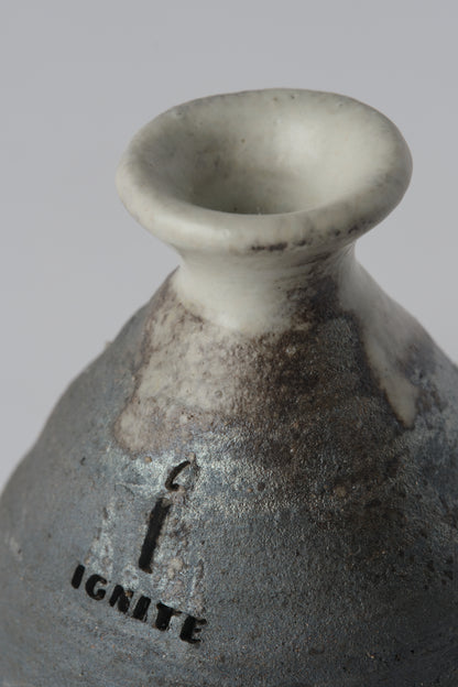 Ashscape Japanese Shigaraki Handcrafted Reed Diffuser Vessel