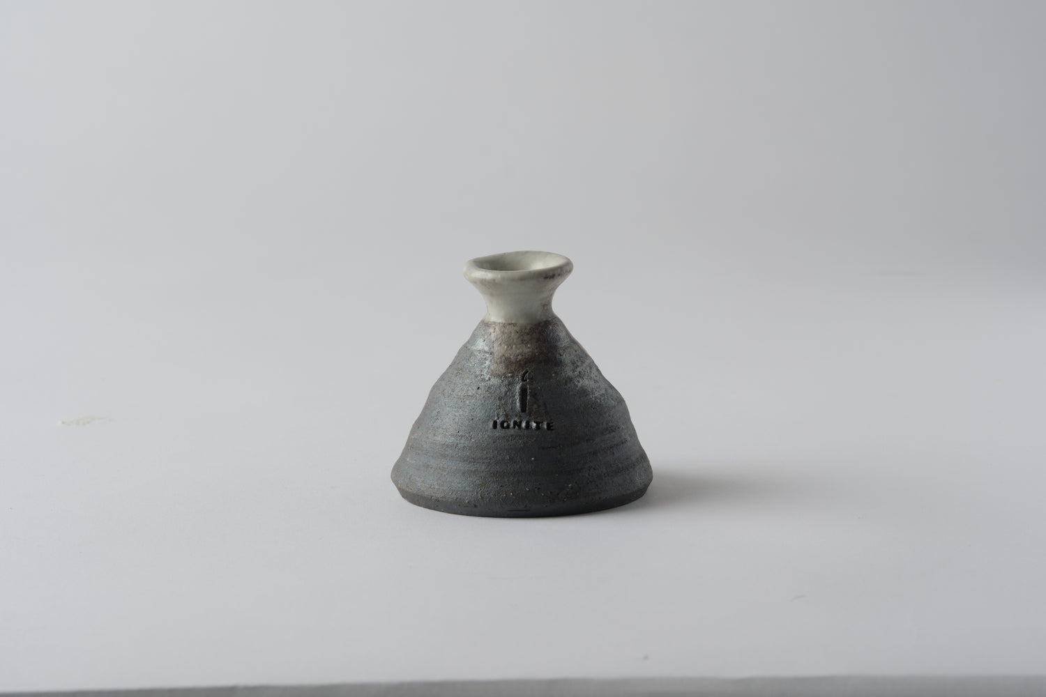 Ashscape Japanese Shigaraki Handcrafted Reed Diffuser Vessel