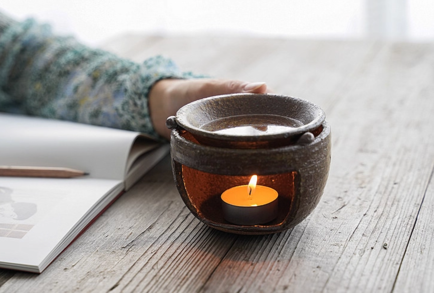 Japanese Bizen Ware Rustic Pottery oil burner