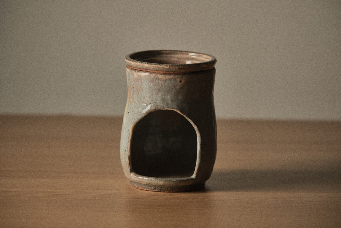 Bruciatore di Oli Essenziali Artigianale in Ceramica Shigaraki Giapponese